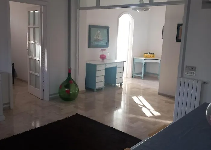 Wendy House לינה וארוחת בוקר 4*