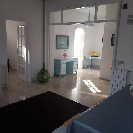 Wendy House فندق مبيت وإفطار 4*