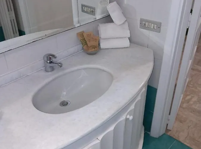 Bed & Breakfast Wendy House 4*