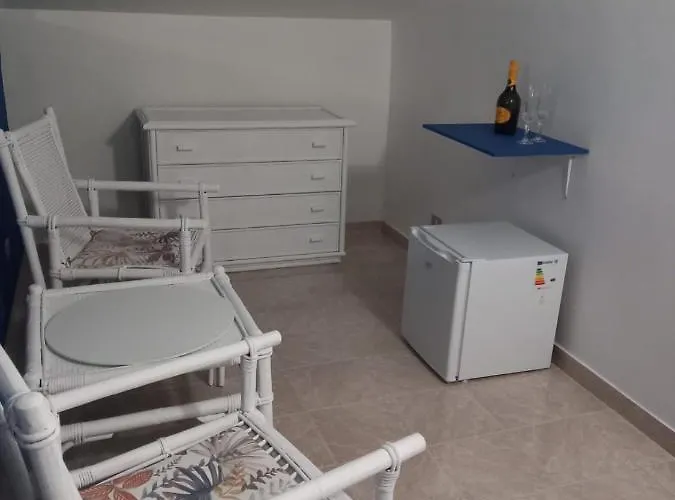 Wendy House Bed & Breakfast 4*