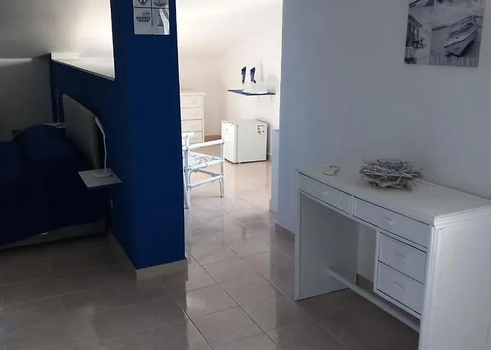 Bed & Breakfast Wendy House 4*